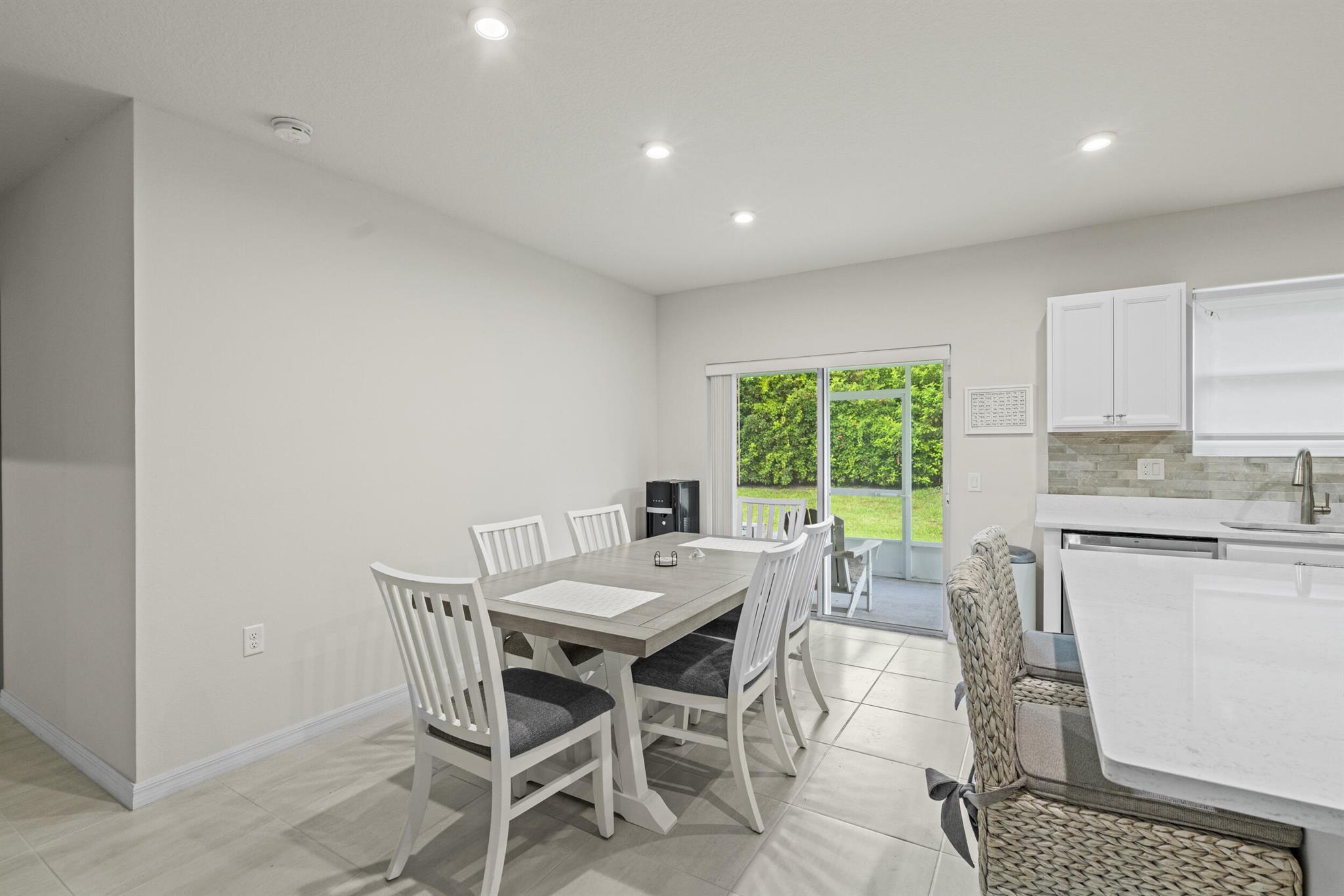 Fort Pierce, Florida 34981, United States, 3 Bedrooms Bedrooms, ,2 BathroomsBathrooms,Residential,Pending,209616