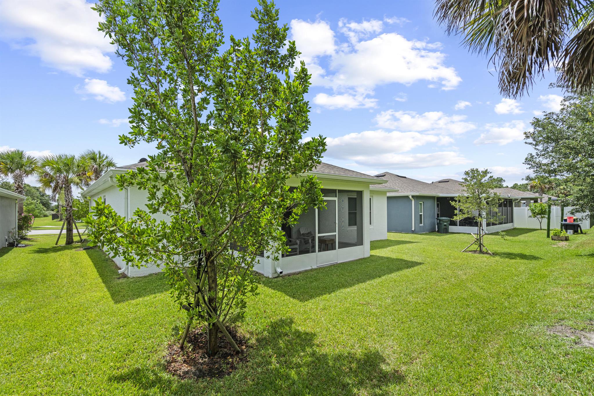 Fort Pierce, Florida 34981, United States, 3 Bedrooms Bedrooms, ,2 BathroomsBathrooms,Residential,Pending,209616