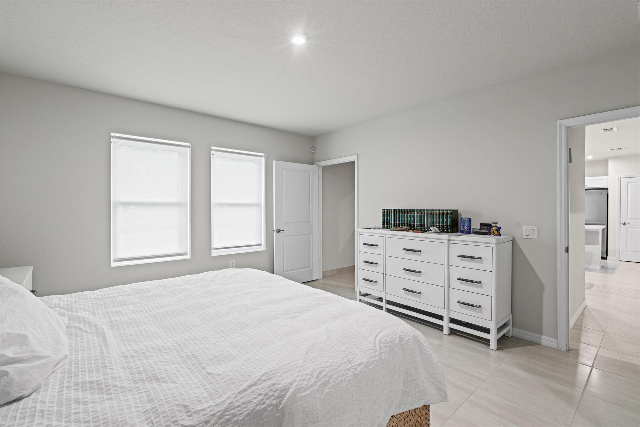 Fort Pierce, Florida 34981, United States, 3 Bedrooms Bedrooms, ,2 BathroomsBathrooms,Residential,Pending,209616