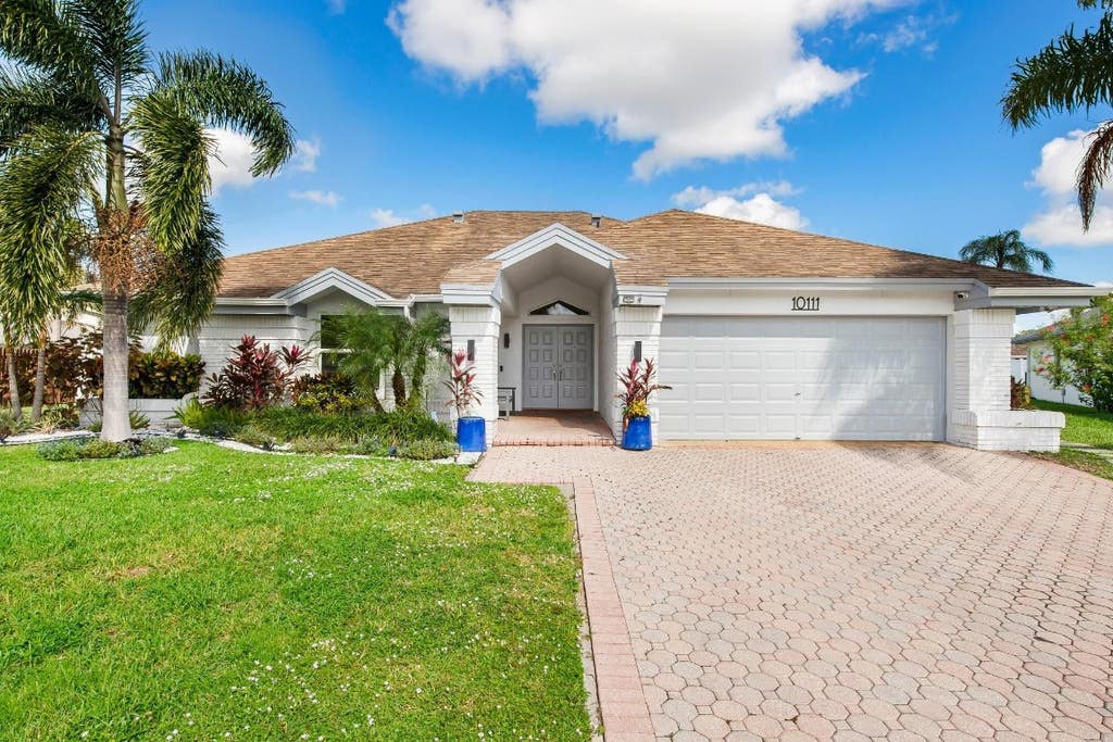 Photo of 10111 182 Court, Boca Raton, FL 33498 (MLS # F10471534)