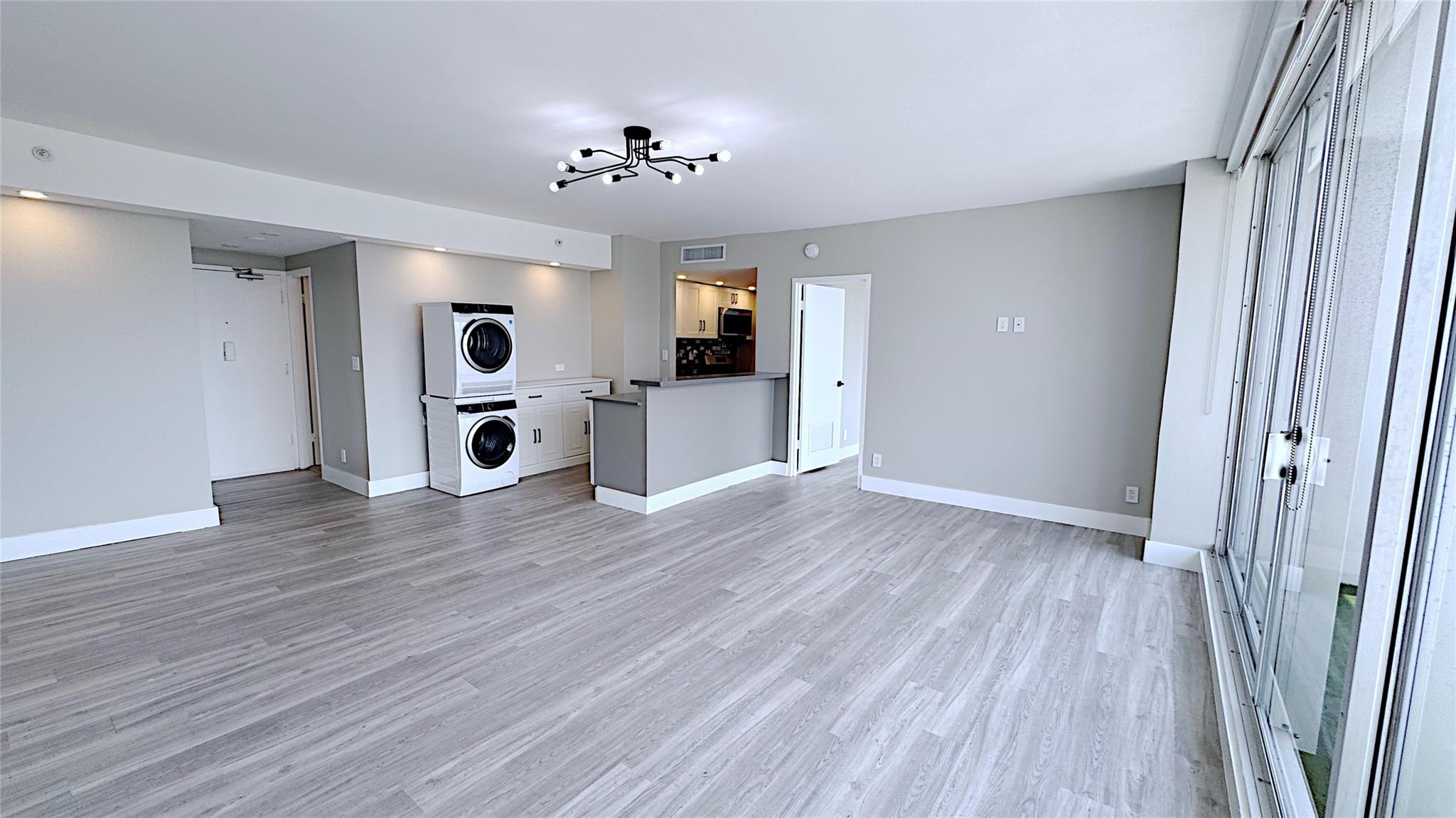 1720 Harrison St 14B