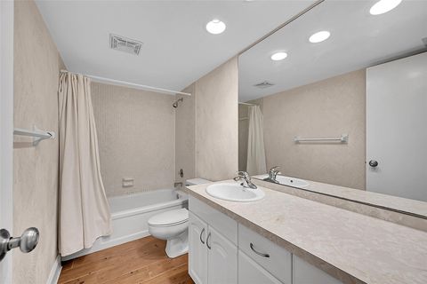 Tiny photo for 428 NW 70th Avenue #140, Plantation, FL 33317 (MLS # F10552669)