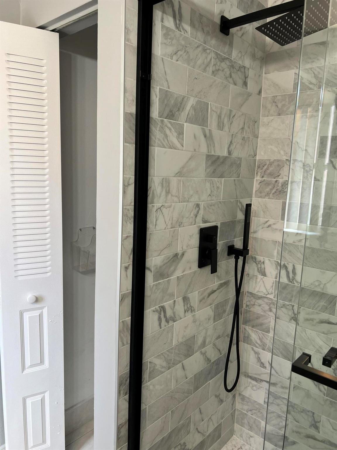 VILLAGES OF ORIOLE - Residential