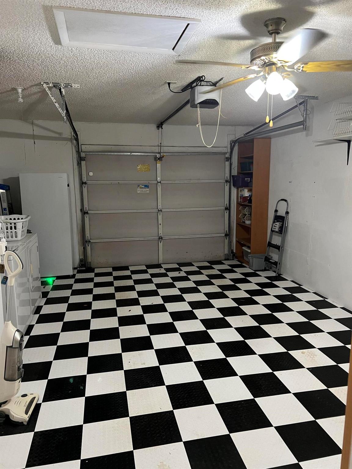 VILLAGES OF ORIOLE - Residential