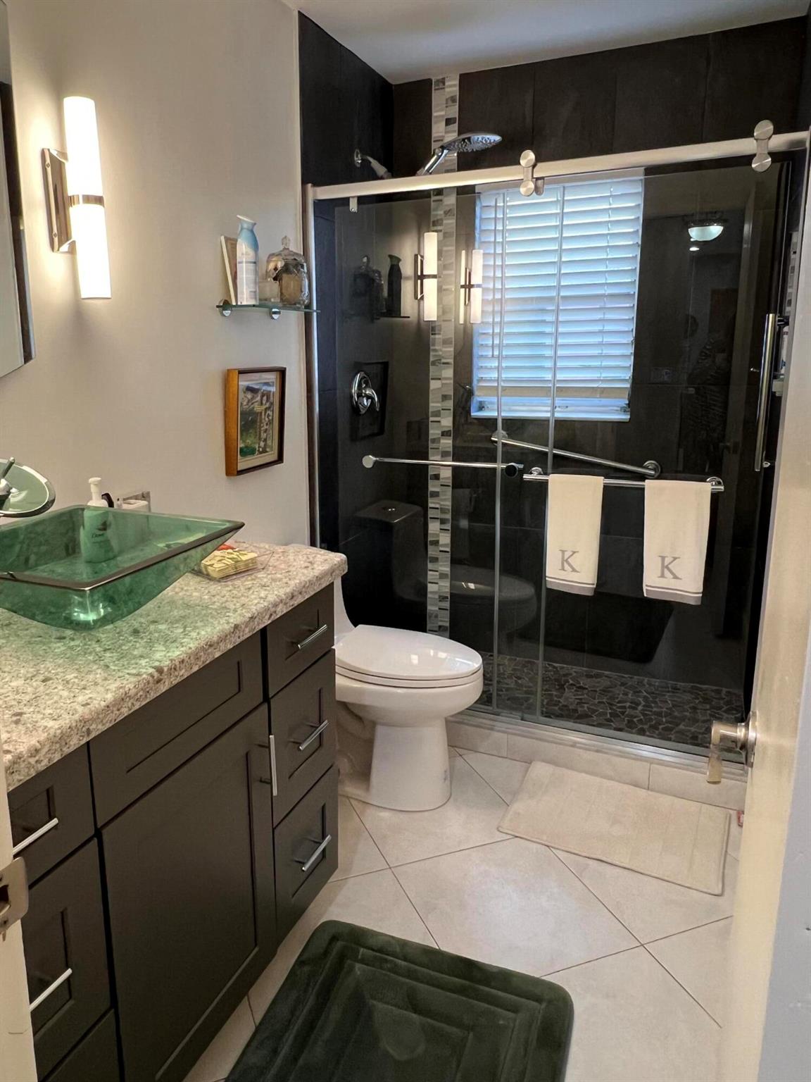 VILLAGES OF ORIOLE - Residential