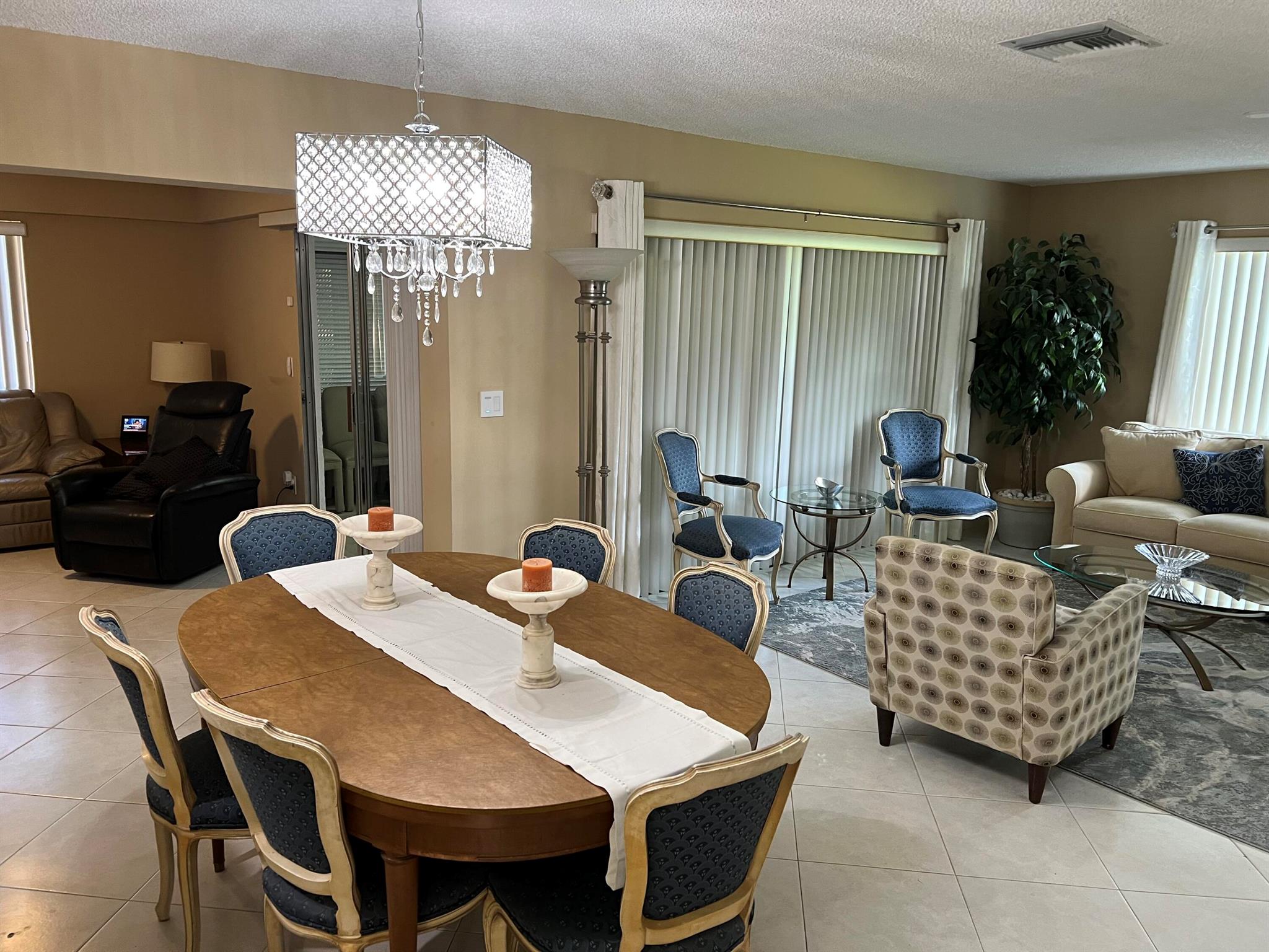 VILLAGES OF ORIOLE - Residential