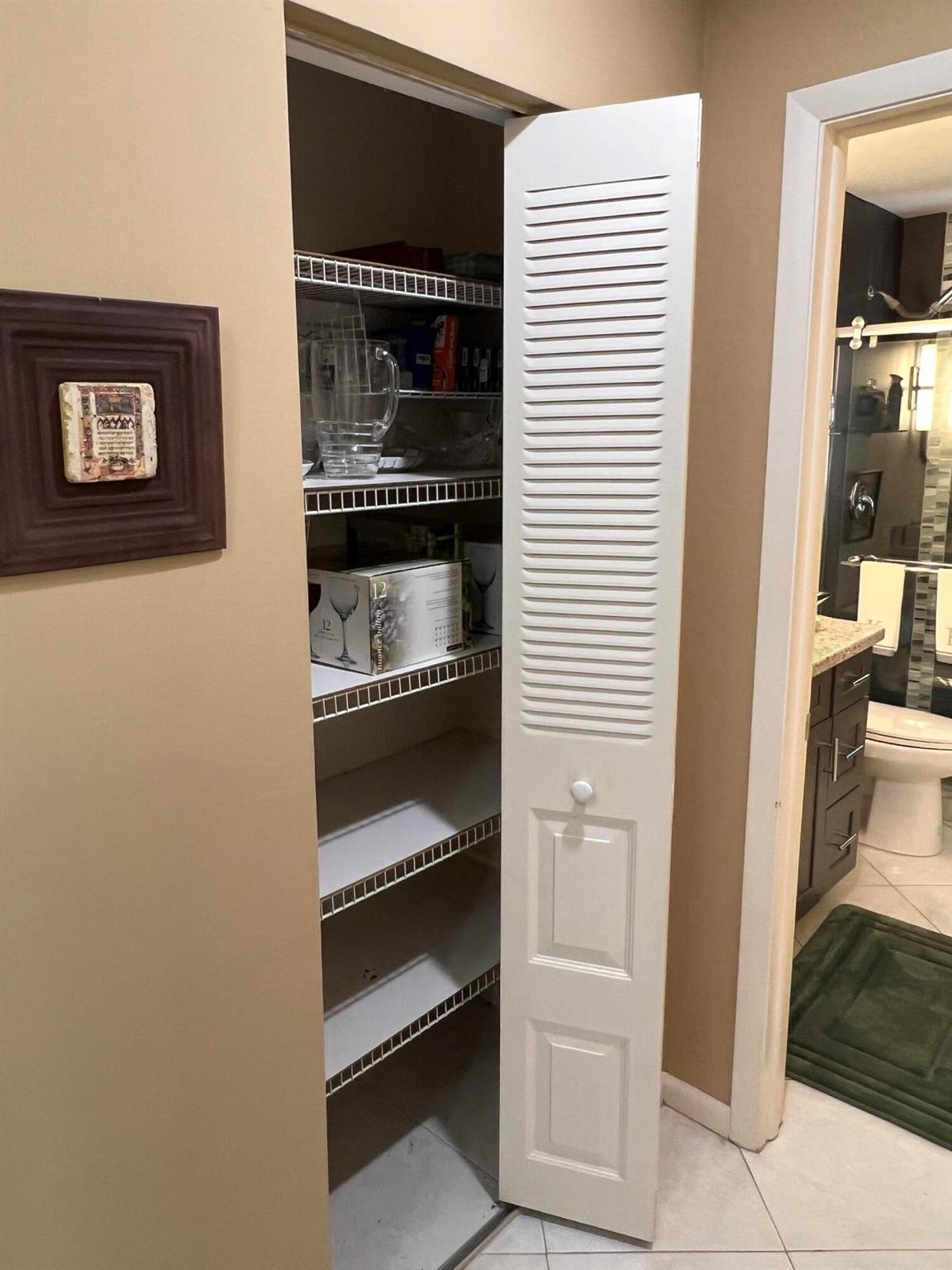 VILLAGES OF ORIOLE - Residential