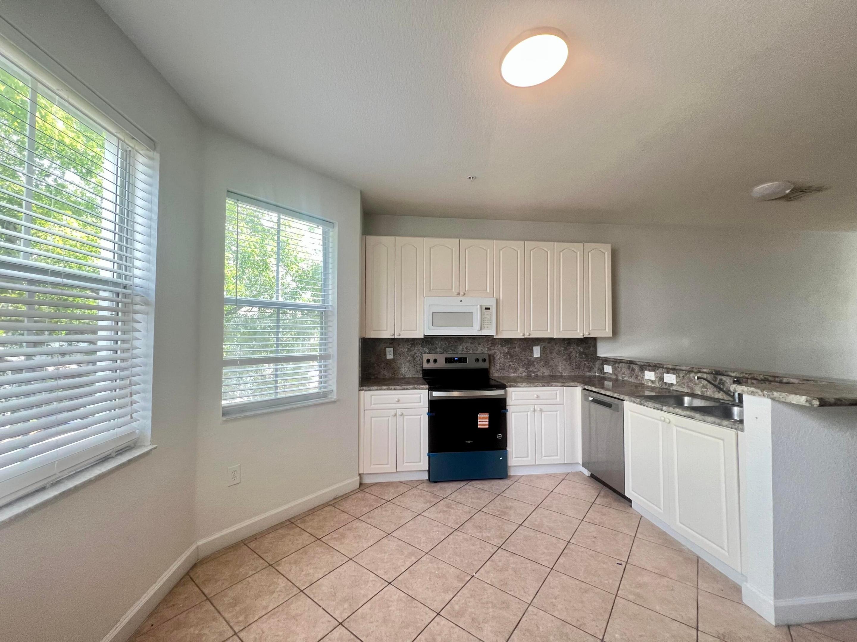 SHOMA TOWNHOMES AT ROYAL PALM BEACH CONDO - Residential