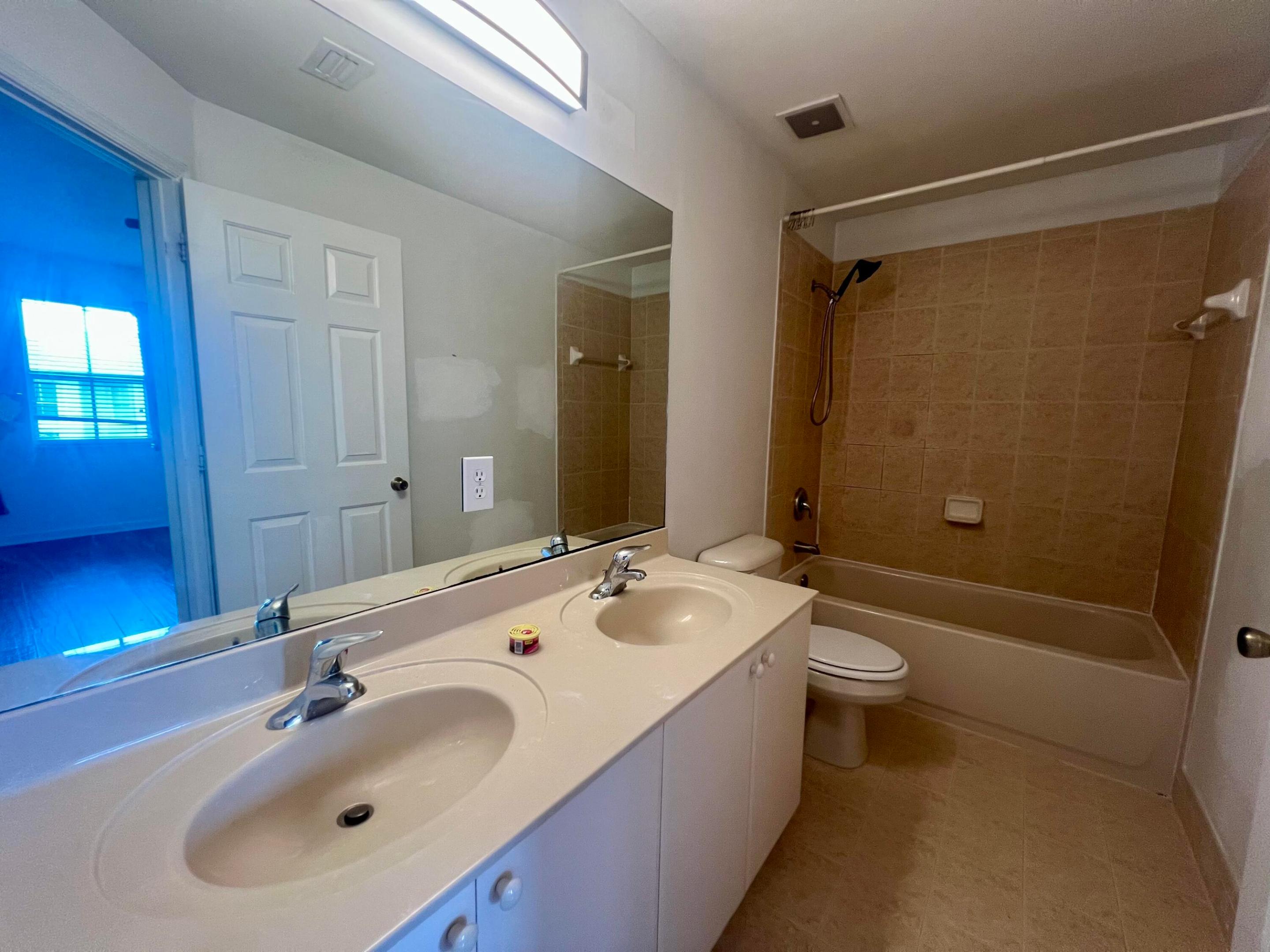 SHOMA TOWNHOMES AT ROYAL PALM BEACH CONDO - Residential