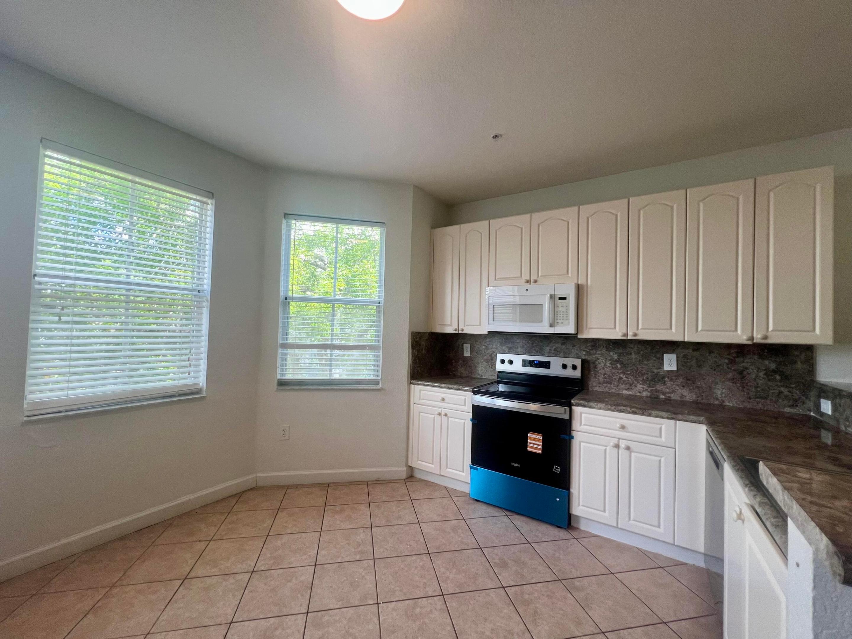 SHOMA TOWNHOMES AT ROYAL PALM BEACH CONDO - Residential