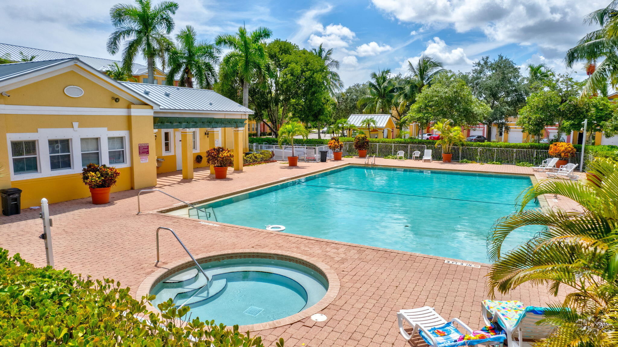 SHOMA TOWNHOMES AT ROYAL PALM BEACH CONDO - Residential