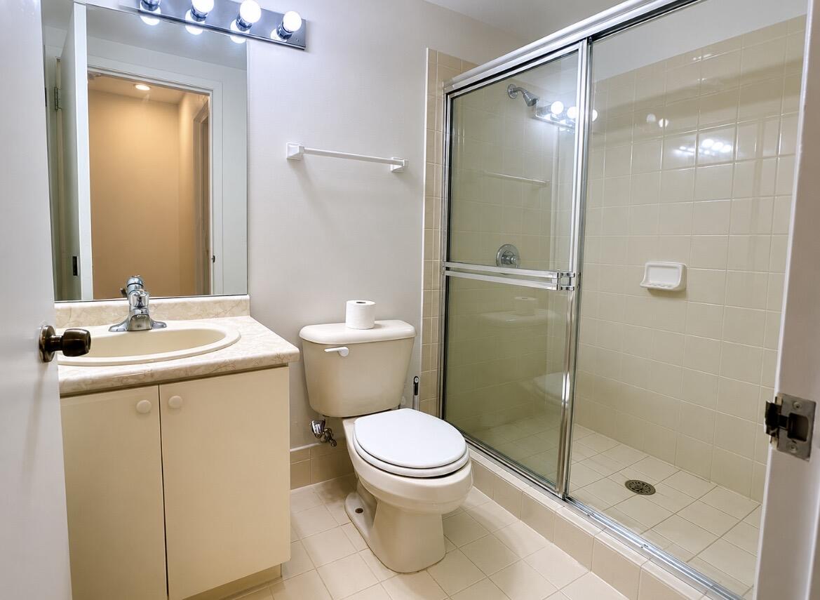 3004 Shoma Drive, Royal Palm Beach, FL, 33414/$279,000 4 3004 Shoma Drive