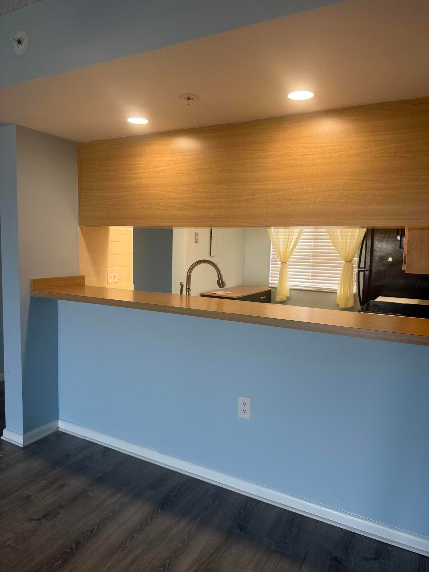 101 OCEAN BLUFFS Boulevard 402