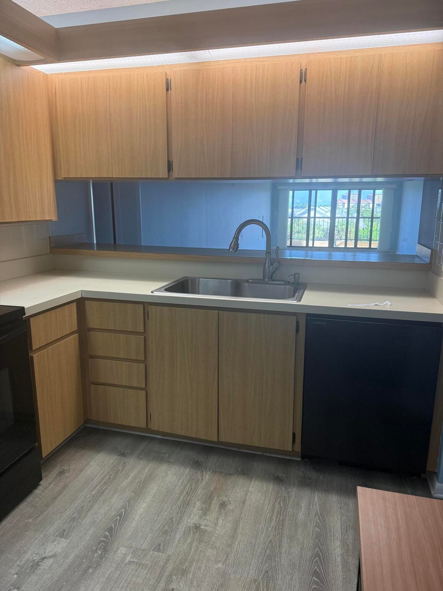 101 OCEAN BLUFFS Boulevard 402