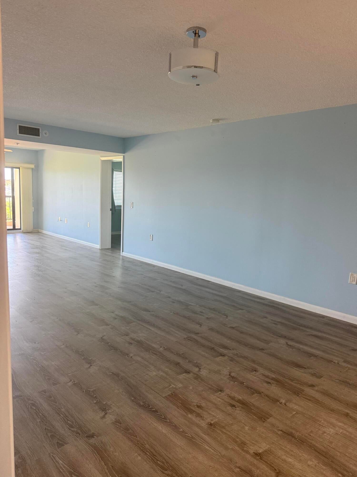 101 OCEAN BLUFFS Boulevard 402