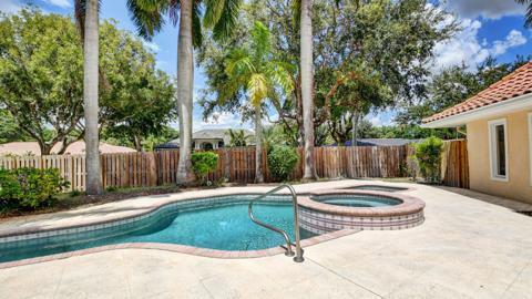 ESTANCIA - Residential Lease