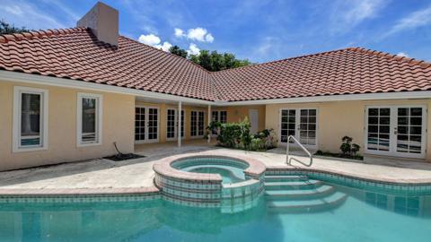 ESTANCIA - Residential Lease
