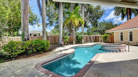ESTANCIA - Residential Lease