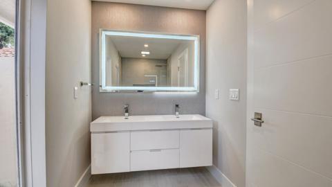 ESTANCIA - Residential Lease