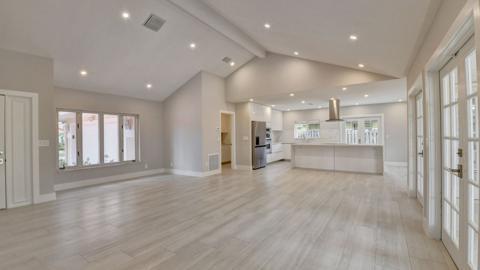 6813 Viento Way