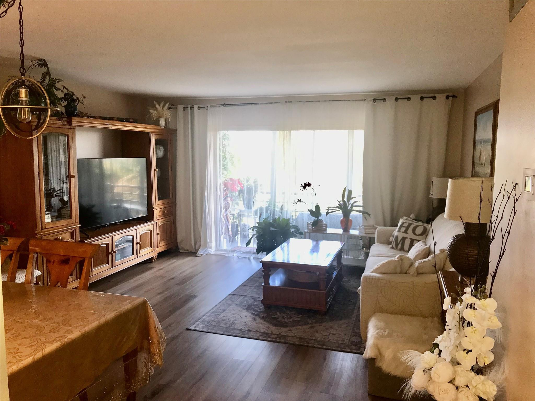 FAIRWAYS SOUTH COOP - Residential