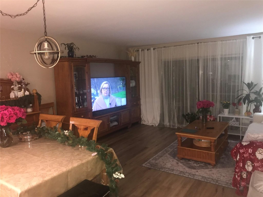 FAIRWAYS SOUTH COOP - Residential