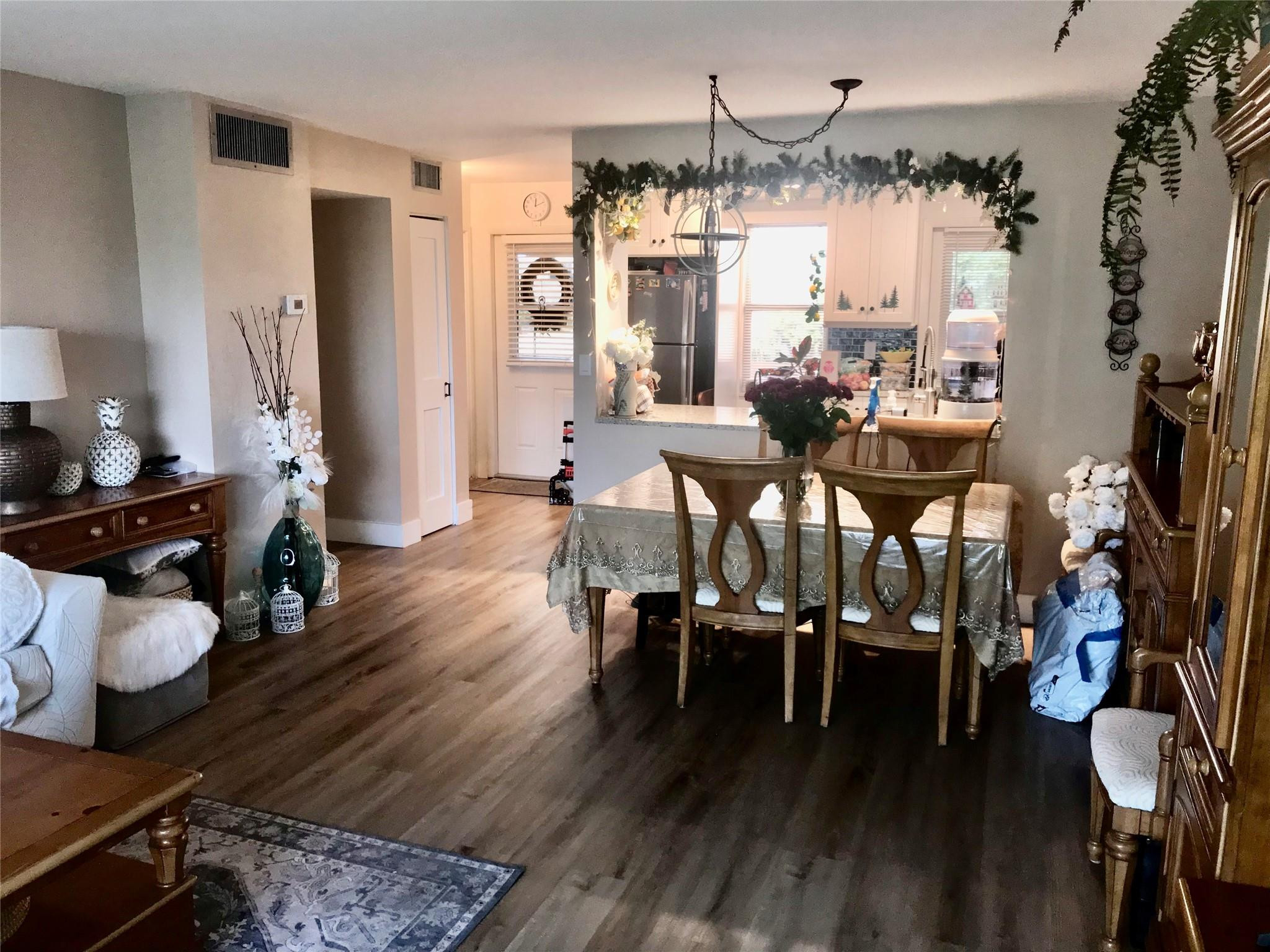 FAIRWAYS SOUTH COOP - Residential