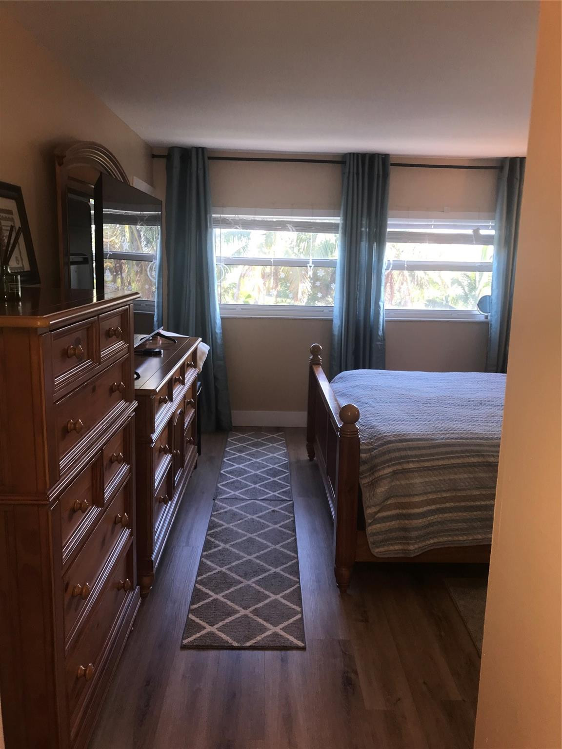 FAIRWAYS SOUTH COOP - Residential