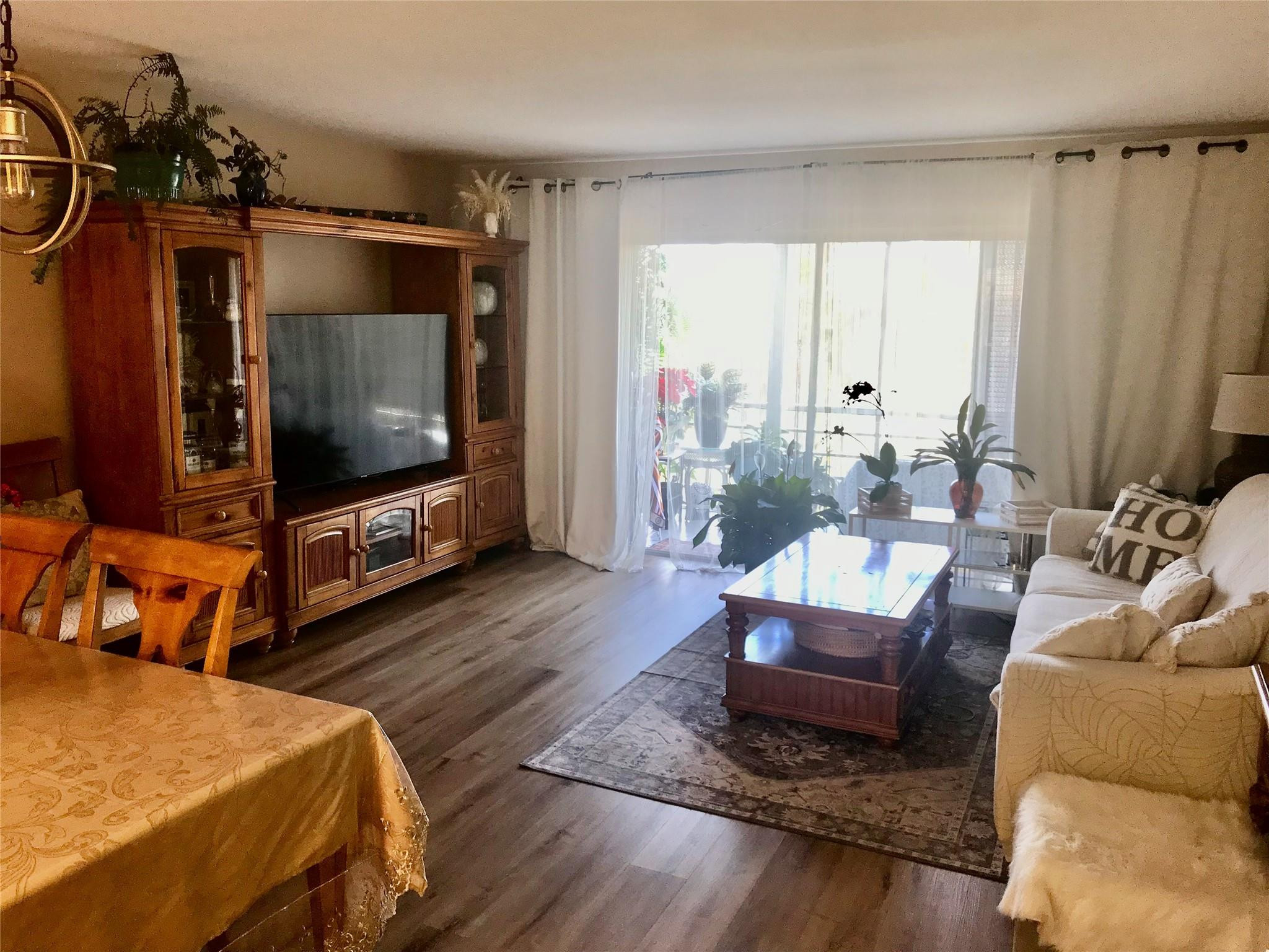 FAIRWAYS SOUTH COOP - Residential