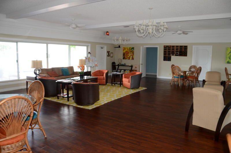 LIMETREE CONDO - Residential