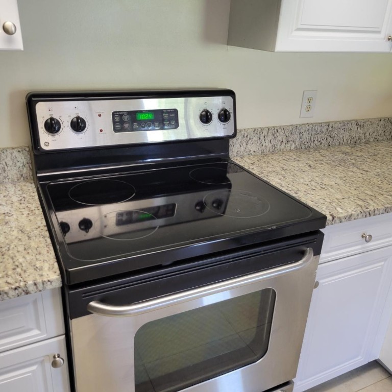 Evergreen Lakes Condo - Residential Lease