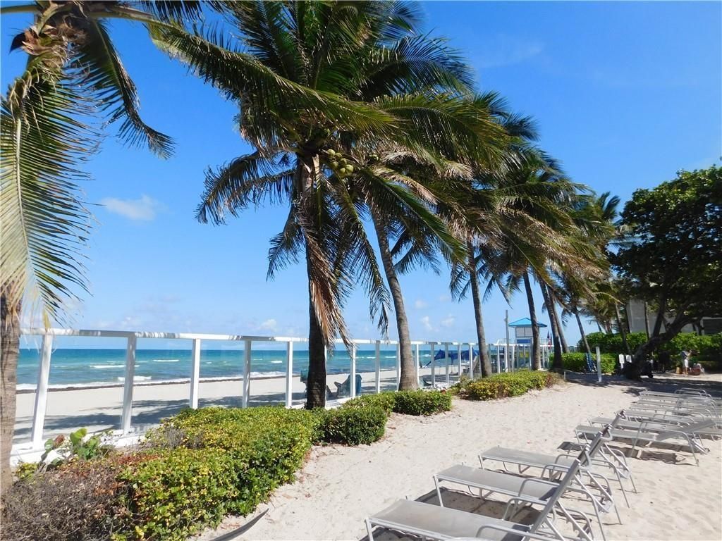 Photo of 3001 S Ocean Drive #1229, Hollywood, FL 33019 (MLS # F10514571)