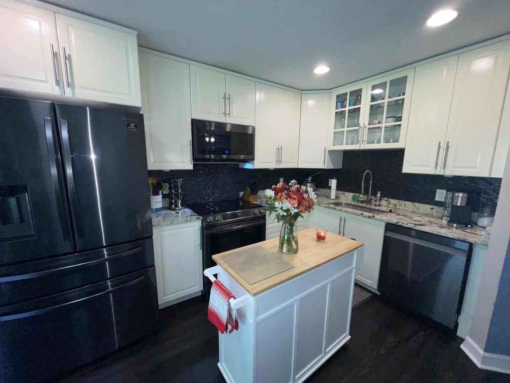 Photo of 6121 United Street, West Palm Beach, FL 33411 (MLS # R10927834)