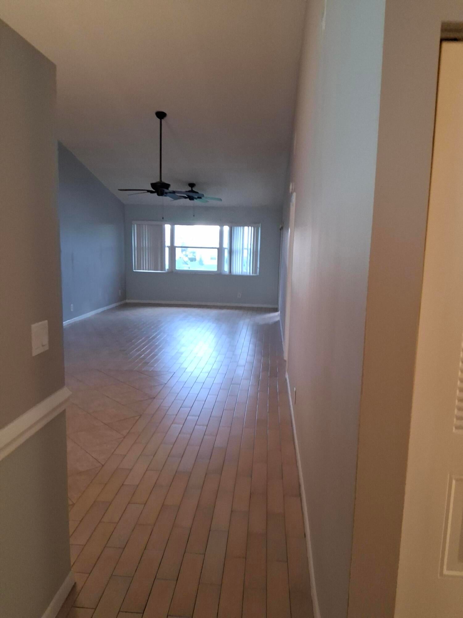 4693 E LUCERNE LAKES Boulevard E 202