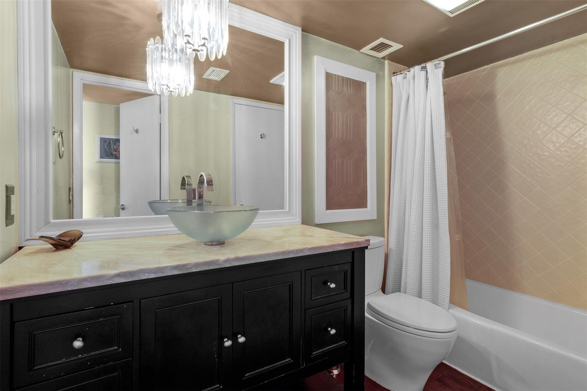 HILLSBORO ISLAND HOUSE - Residential