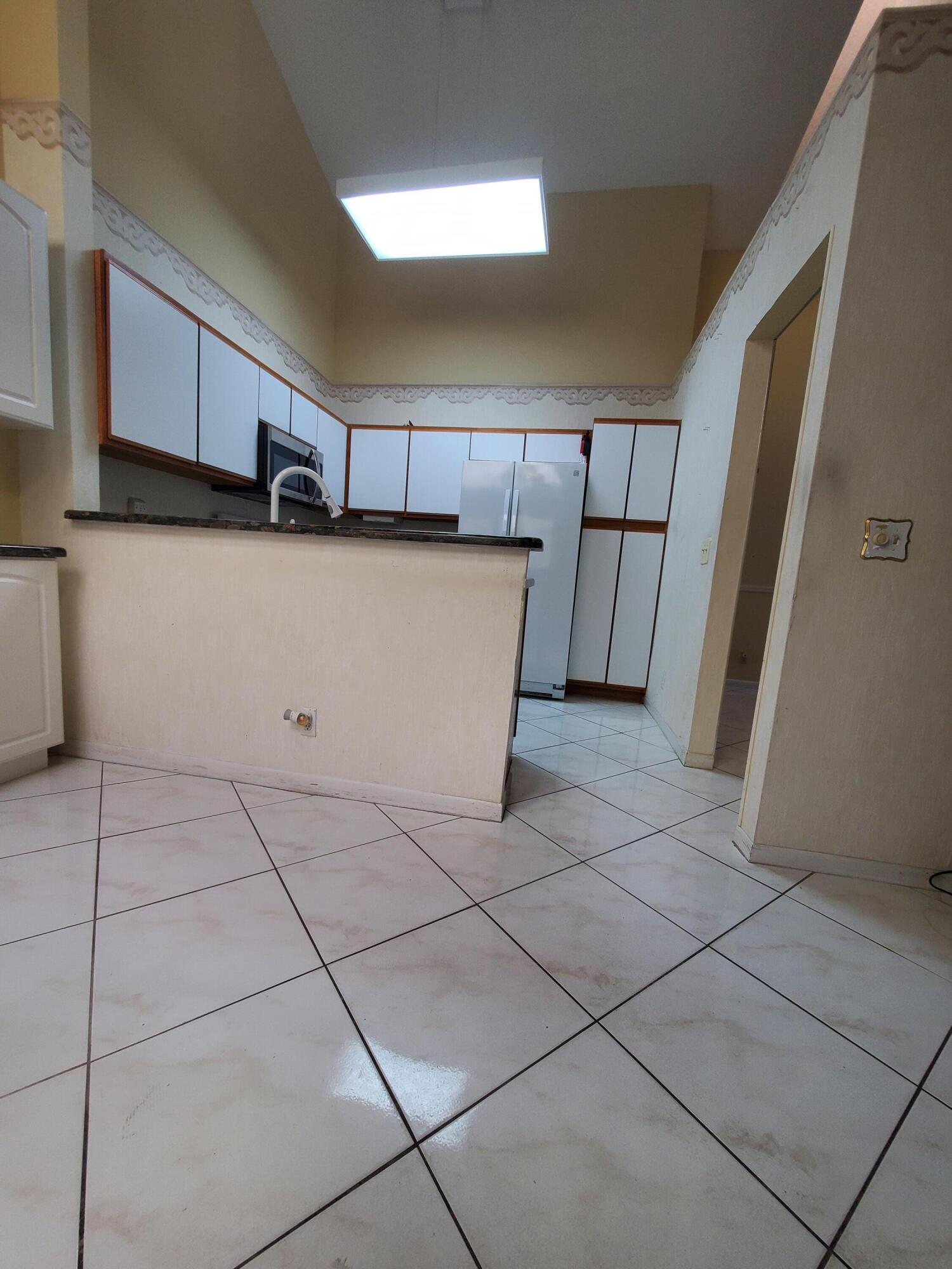 BRIGHTON LAKES - Residential