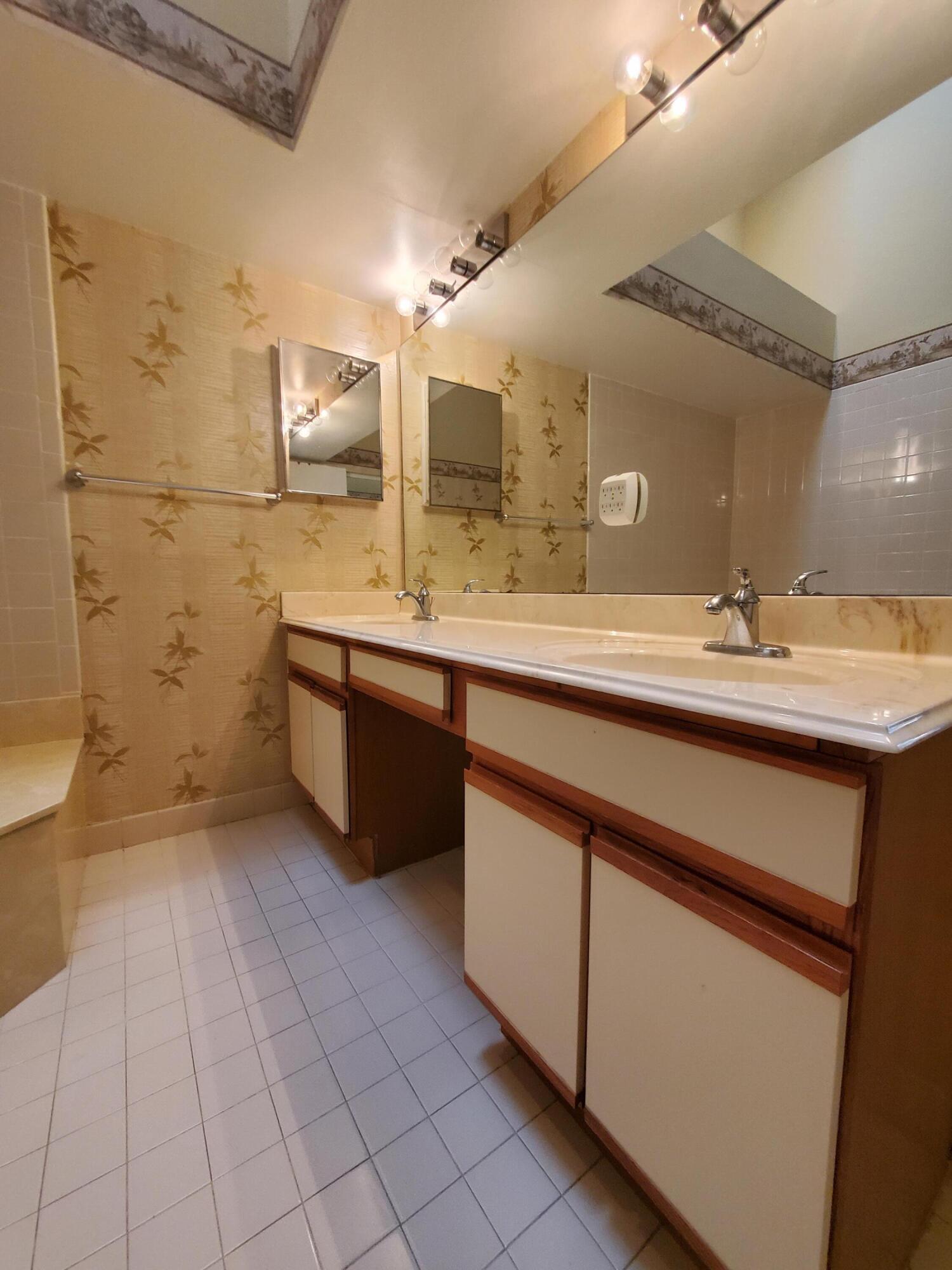 BRIGHTON LAKES - Residential