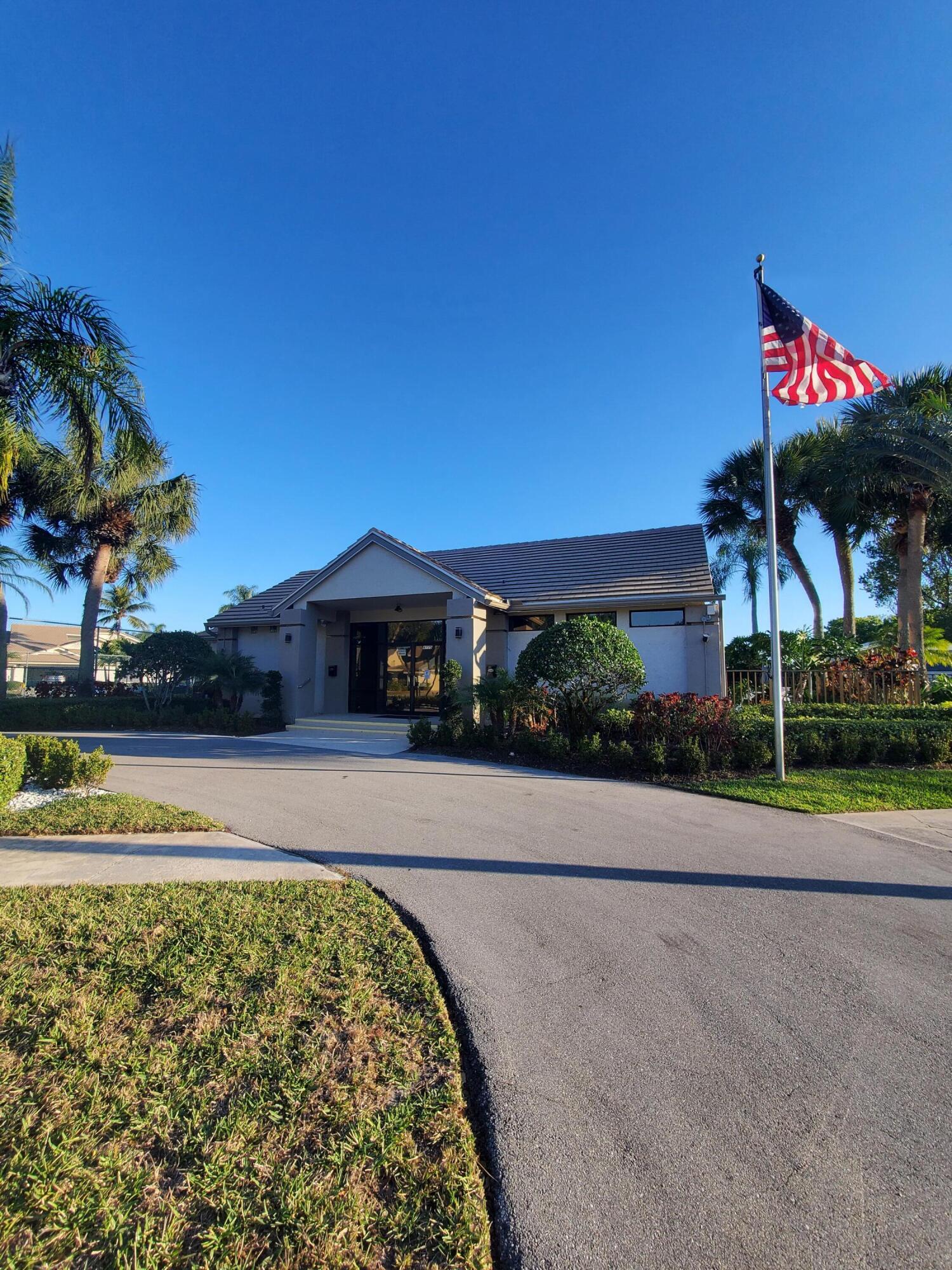 BRIGHTON LAKES - Residential