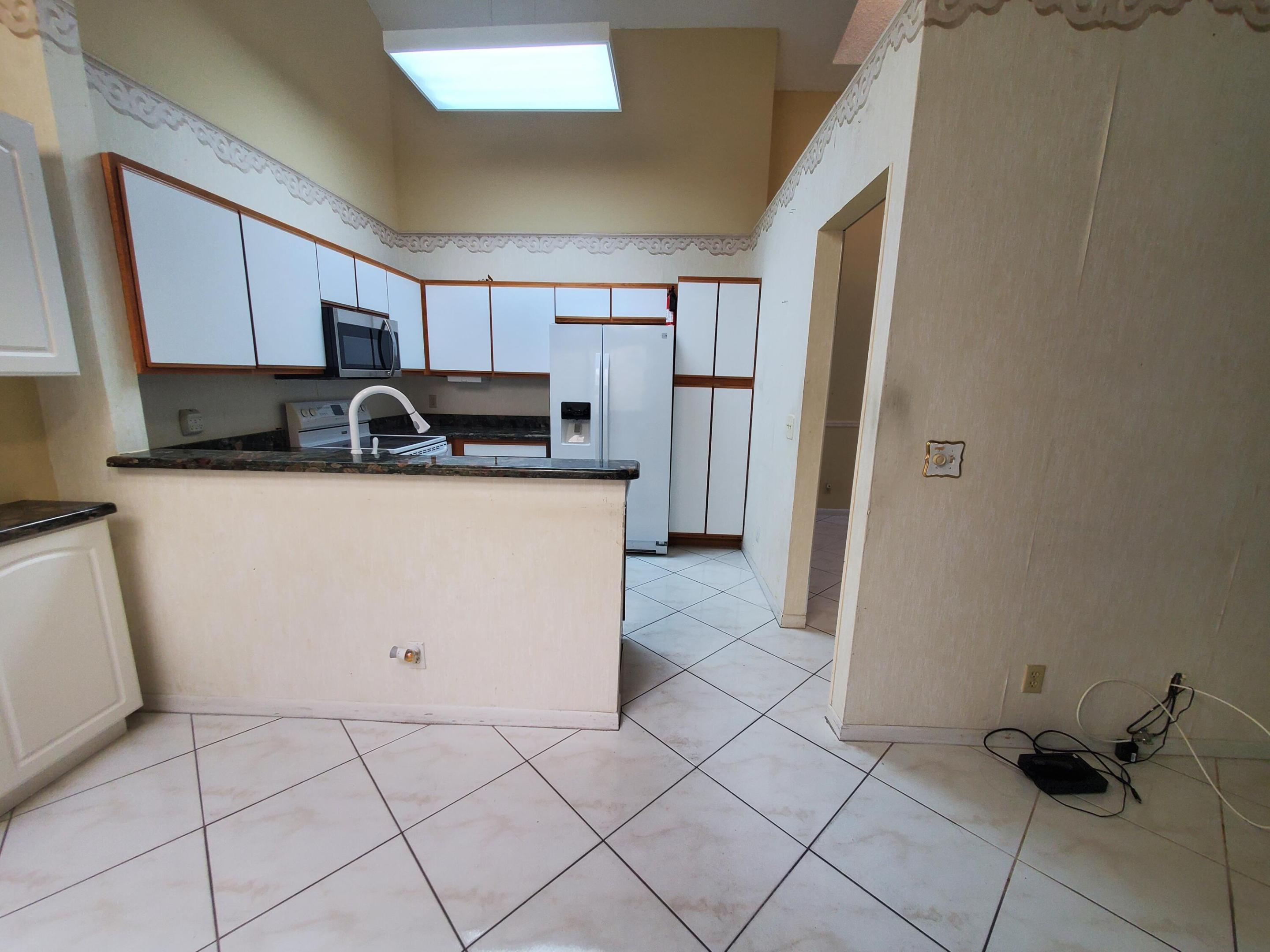 BRIGHTON LAKES - Residential