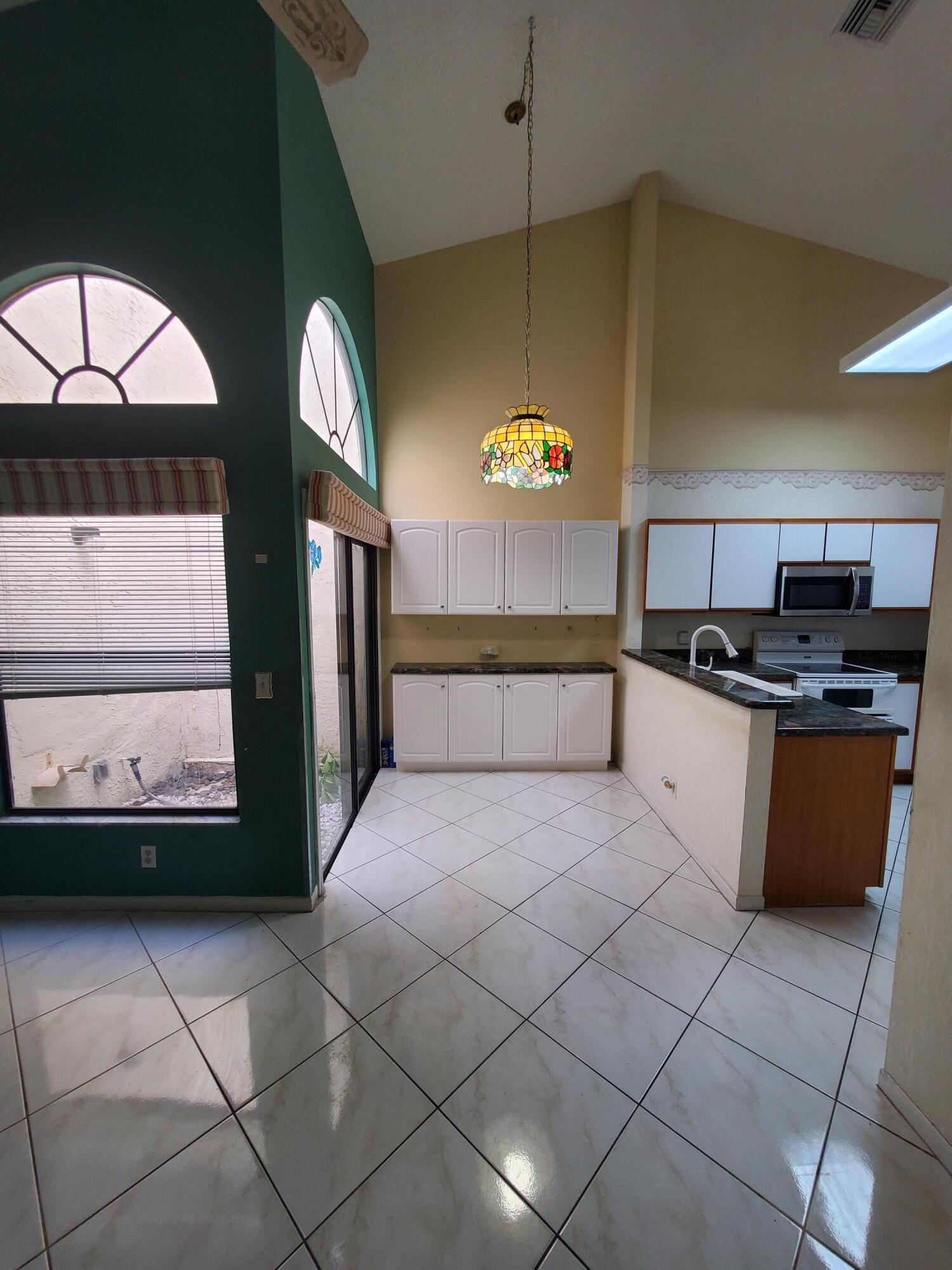 BRIGHTON LAKES - Residential