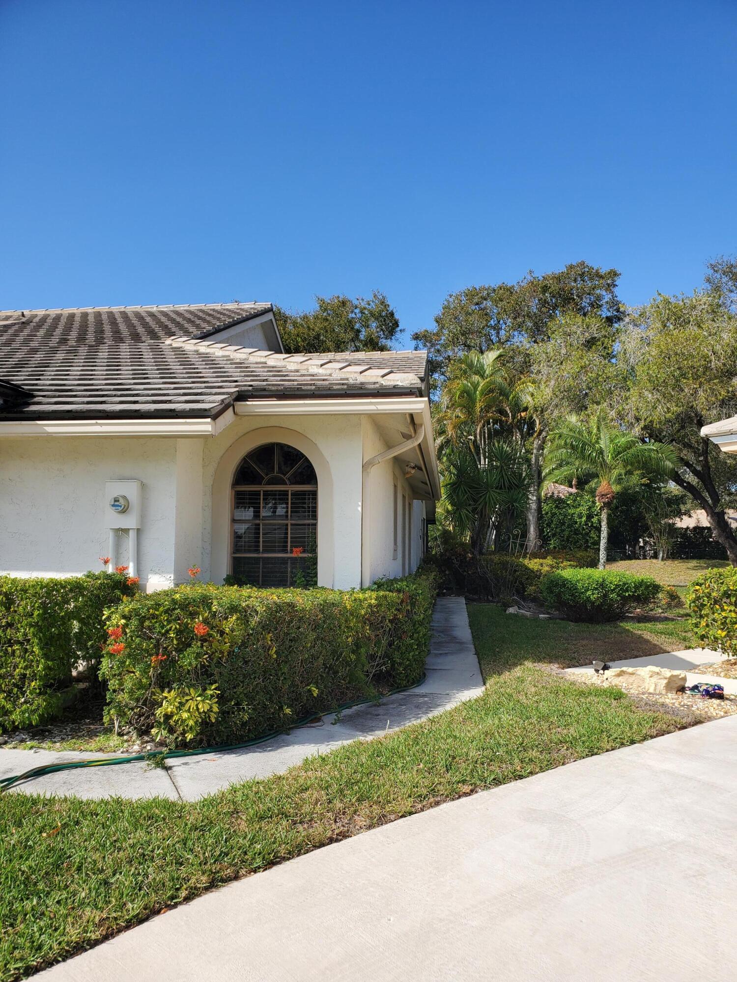 10856 Stafford Circle N