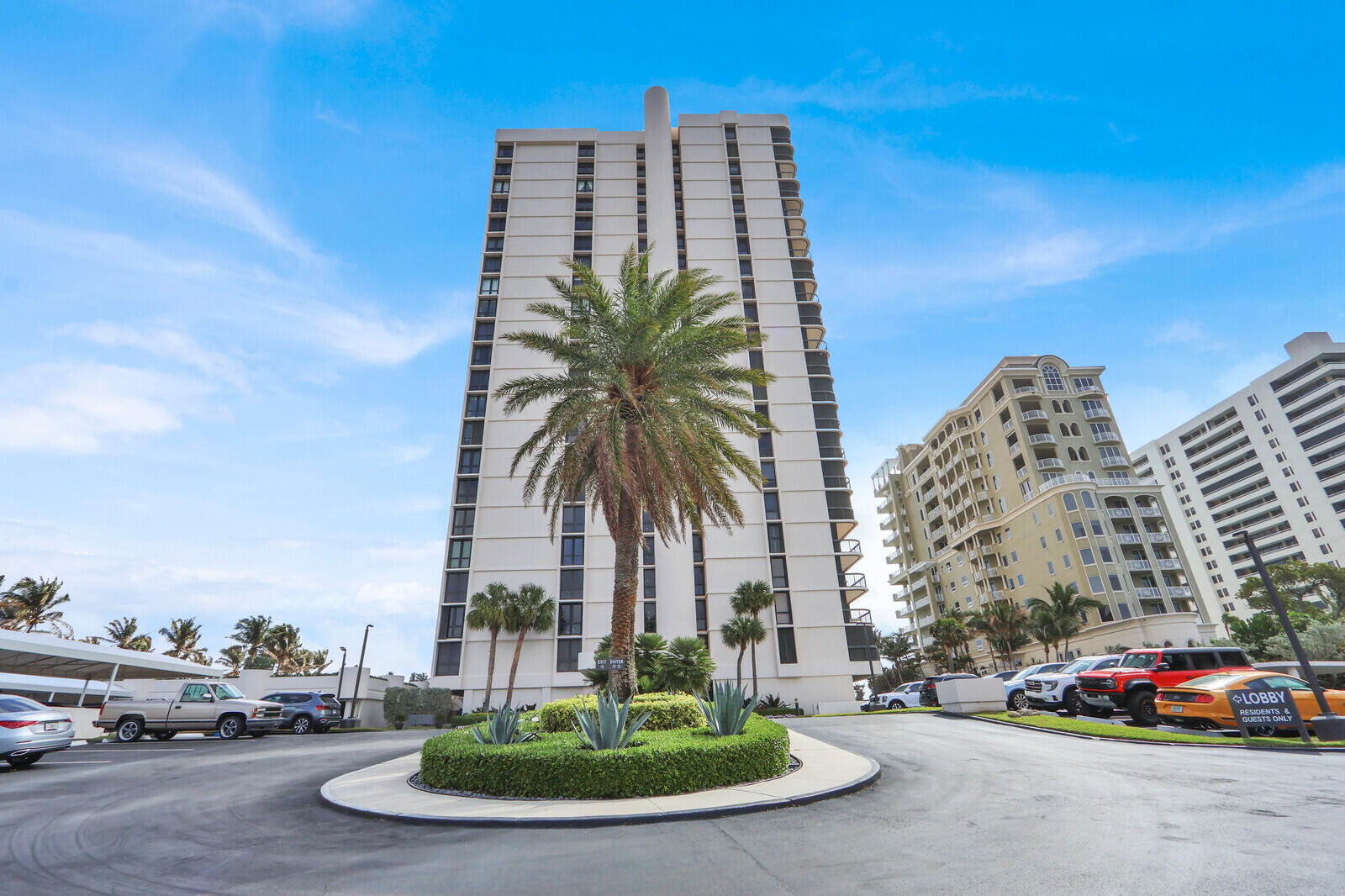 EASTPOINTE CONDO - Residential