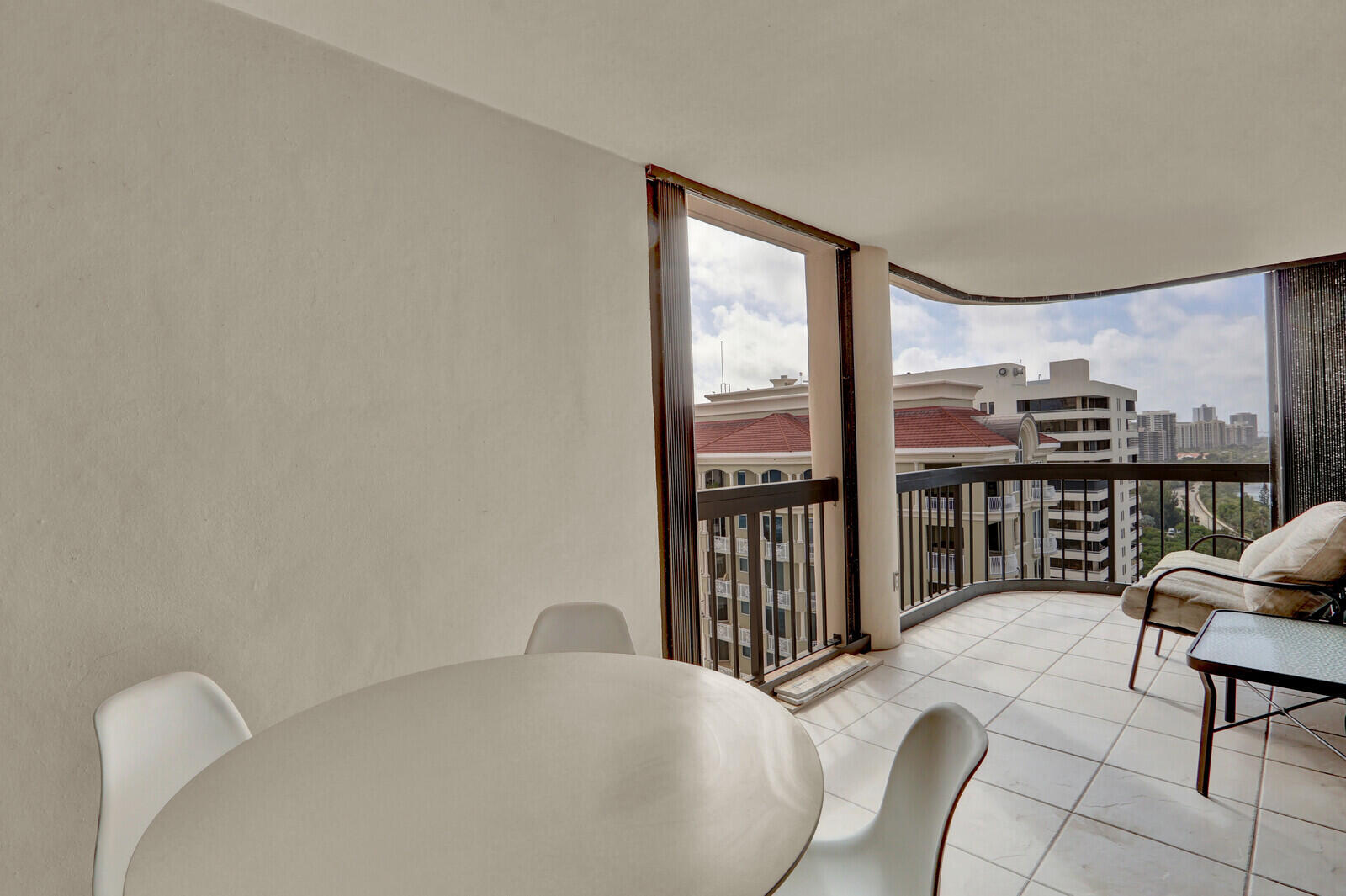 EASTPOINTE CONDO - Residential