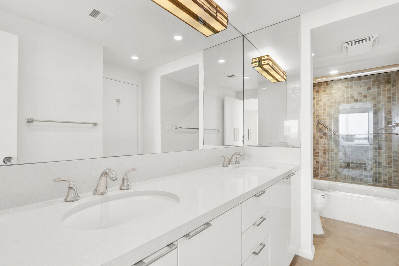 EASTPOINTE CONDO - Residential