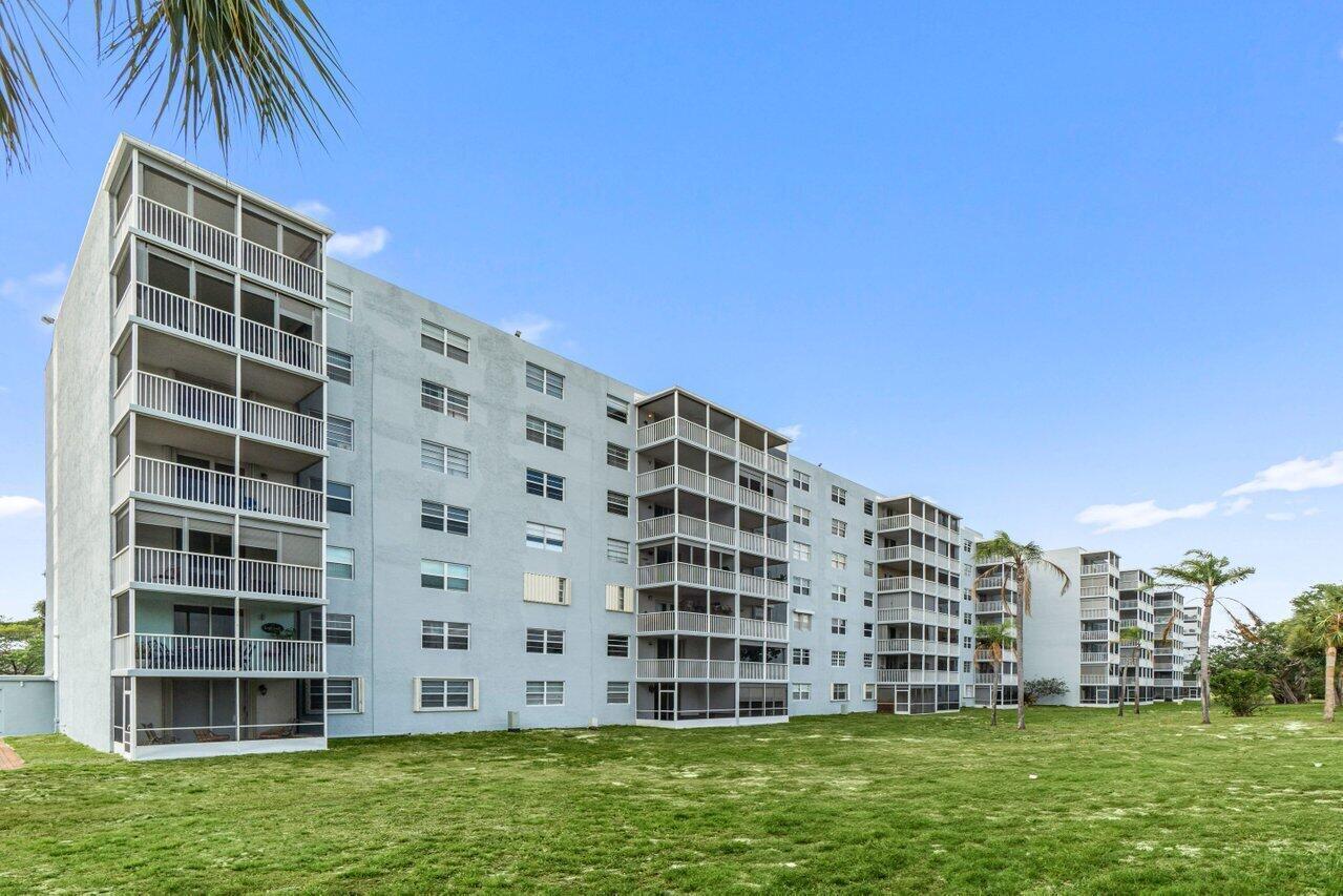 5500 NW 2nd Avenue 418