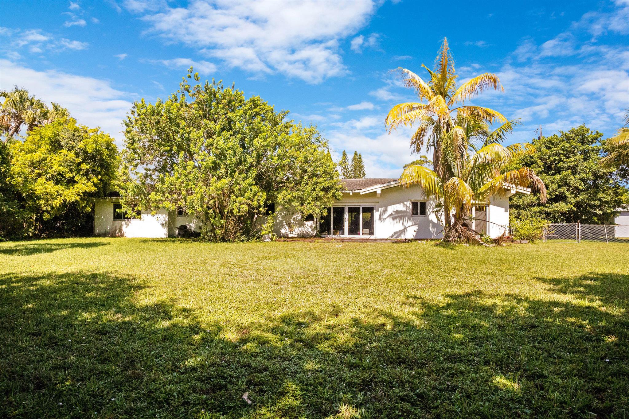 FT LAUDERDALE TRUCK FARMS - Residential