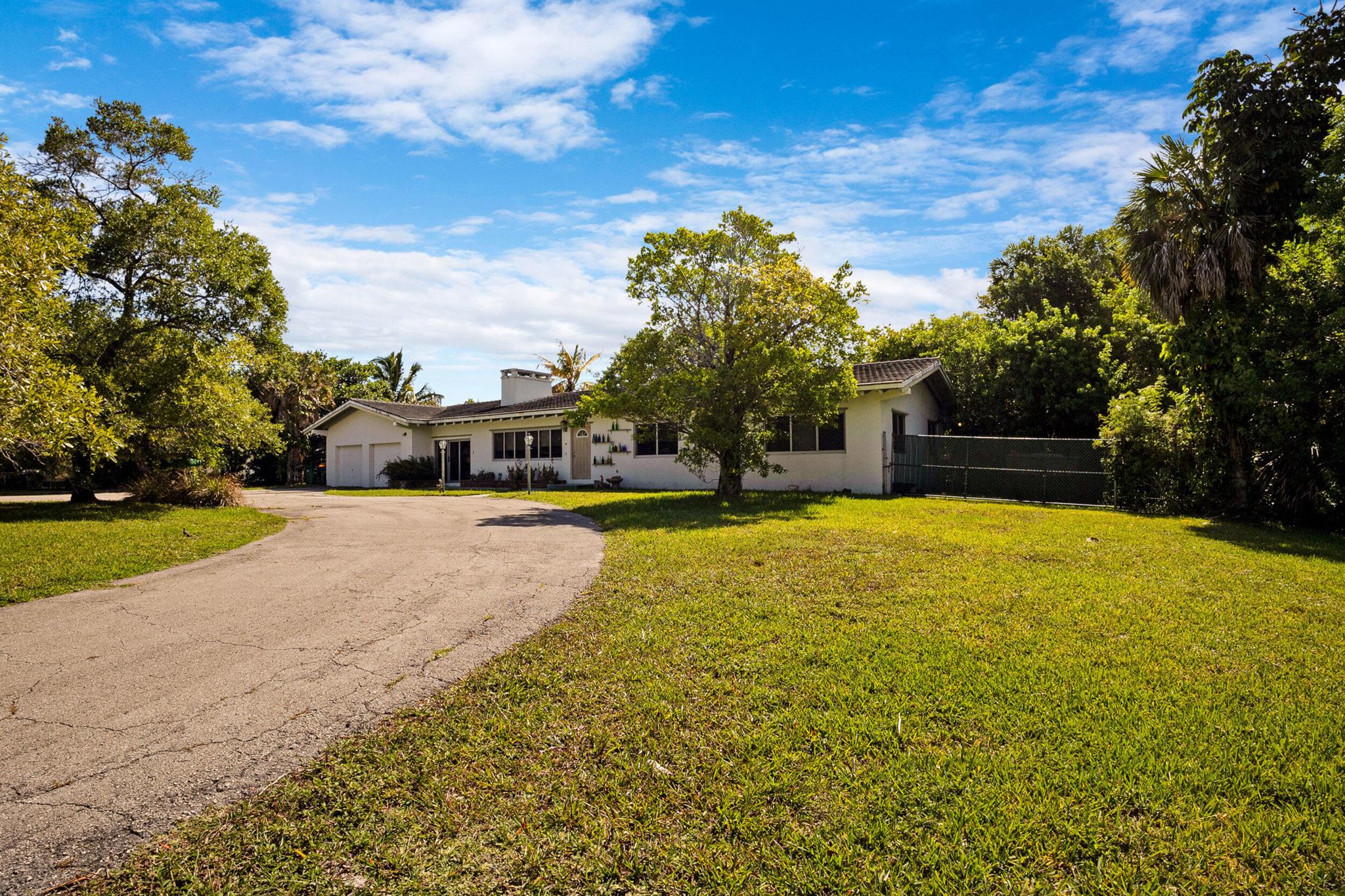 FT LAUDERDALE TRUCK FARMS - Residential