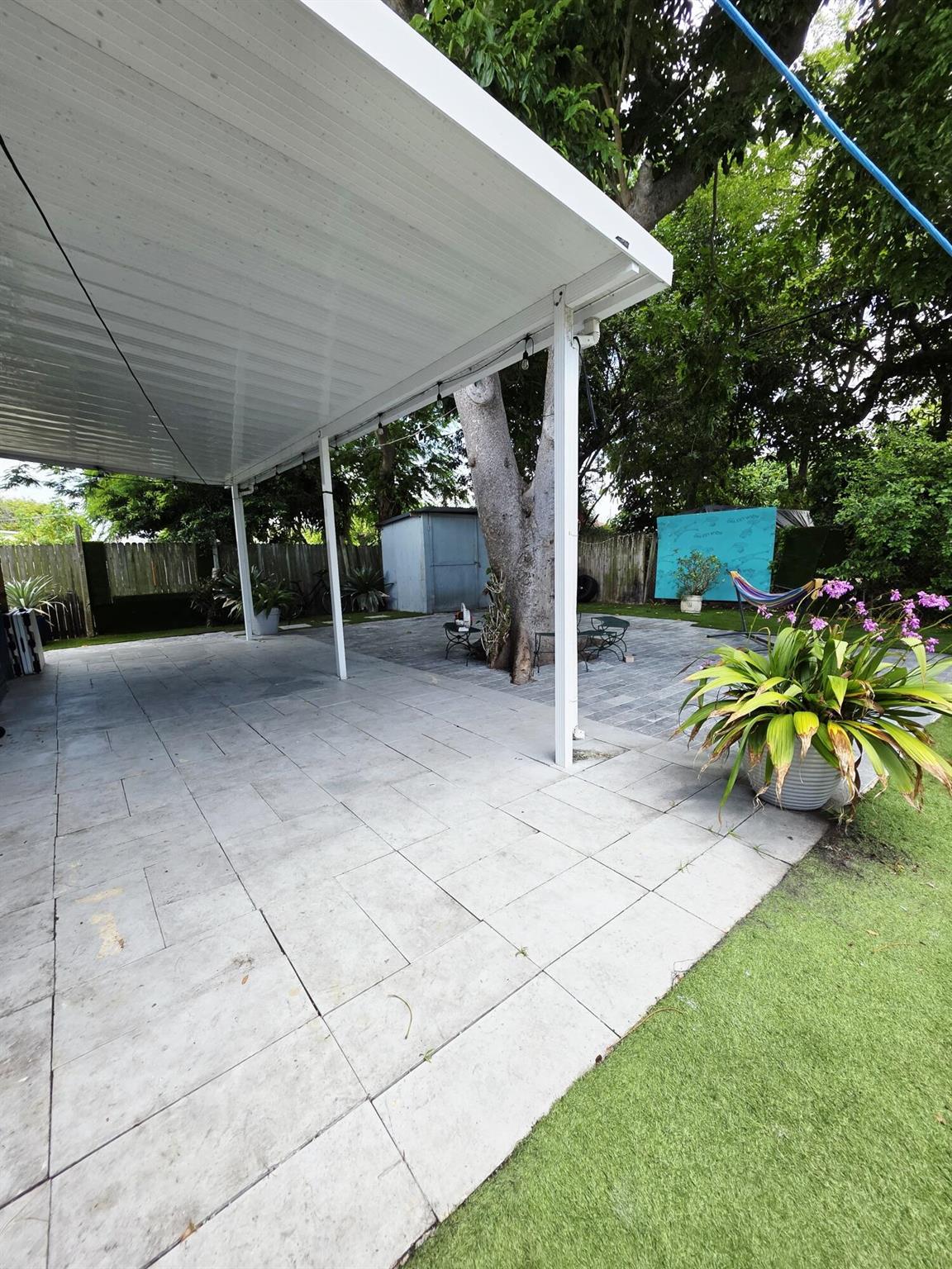 727 Glenridge Drive