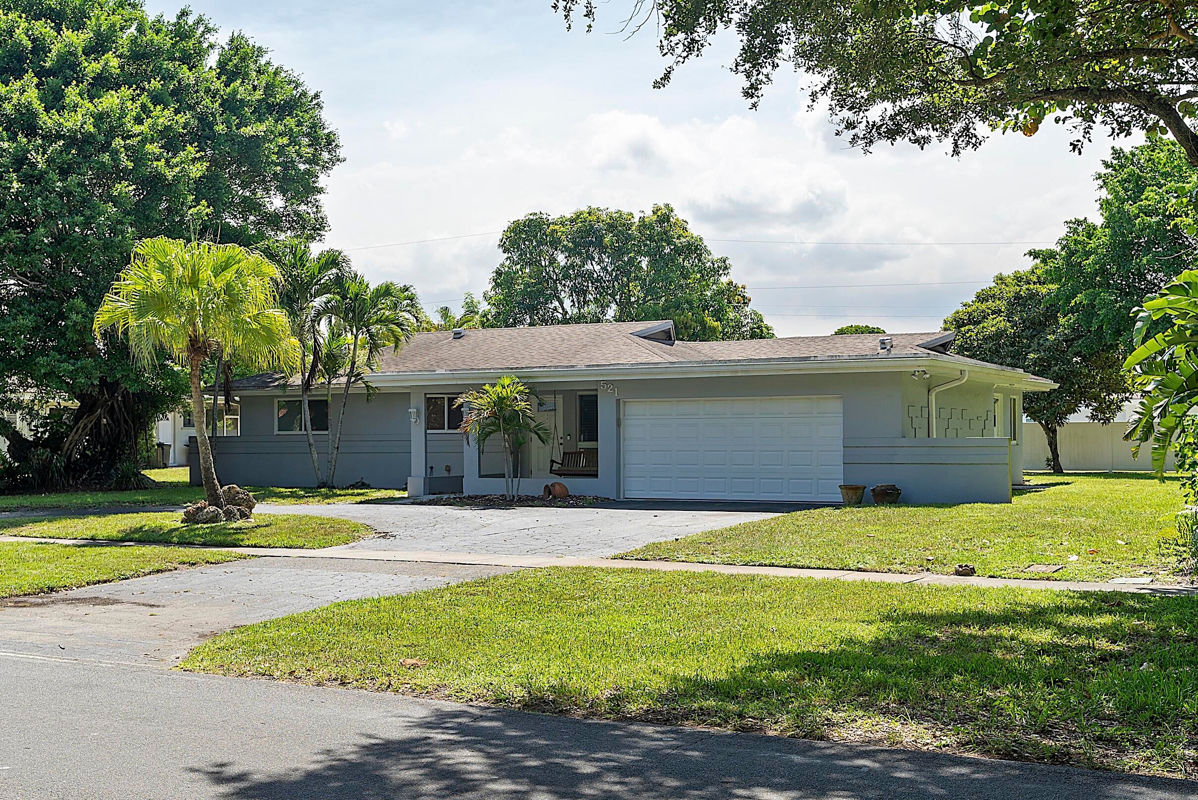 521 SW 59th Avenue