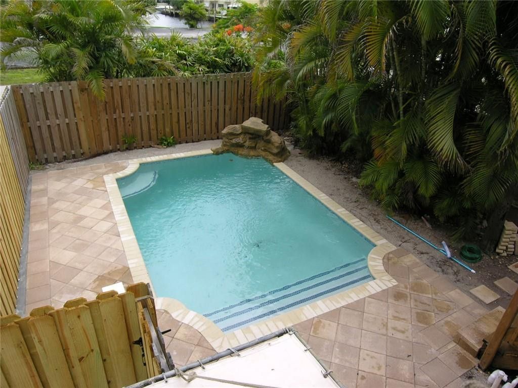 Photo of 606 N Victoria Park Road N, Fort Lauderdale, FL 33304 (MLS # B26020810)